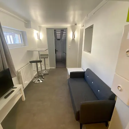 Apartment Sejour Au Coeur Du Centre, Proche De La Republique